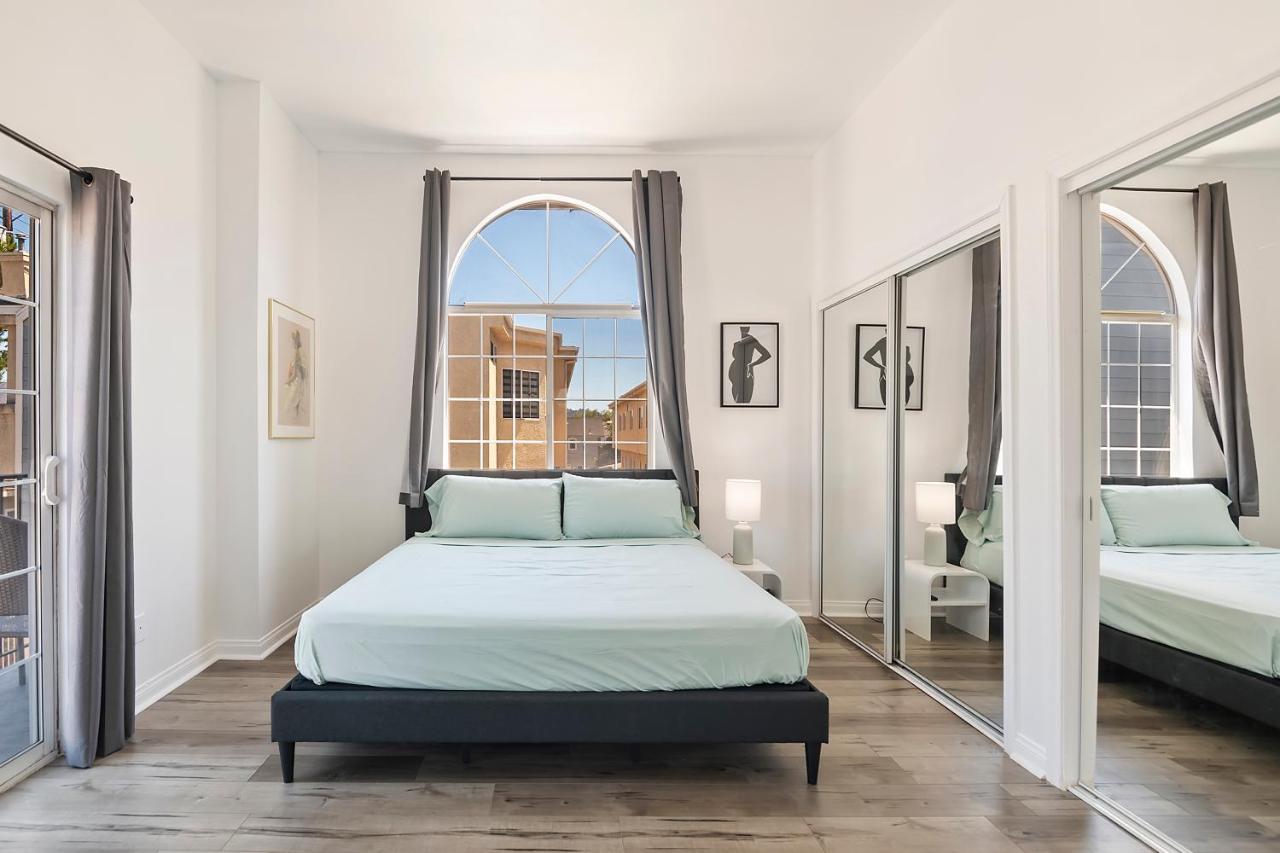 Spacious Private Gated Modern Loft Close To Universal Studio And Hollywood Los Angeles Exterior photo